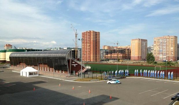 Фотография Футбольное поле стадиона 