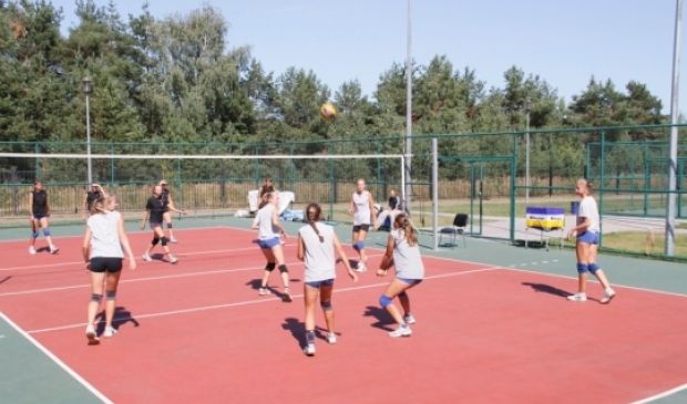Фотография Волейбольная площадка Молодежного центра 