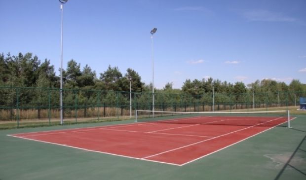 Фотография Теннисный корт Молодежного центра 